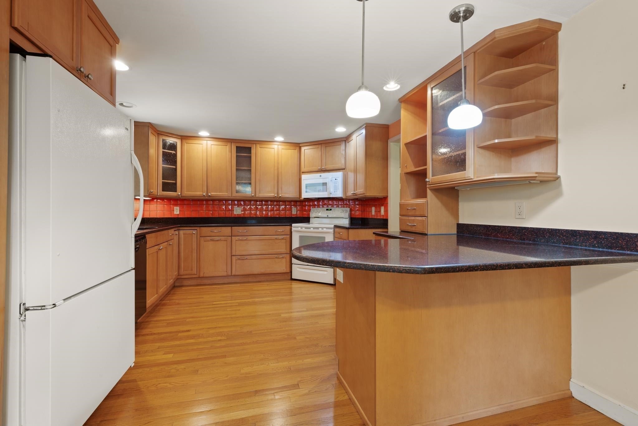 12 Old Stagecoach Rd, Bedford, MA Photo #12