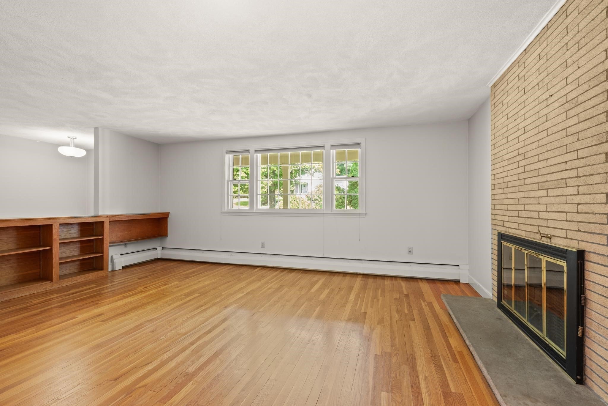 12 Old Stagecoach Rd, Bedford, MA Photo #6