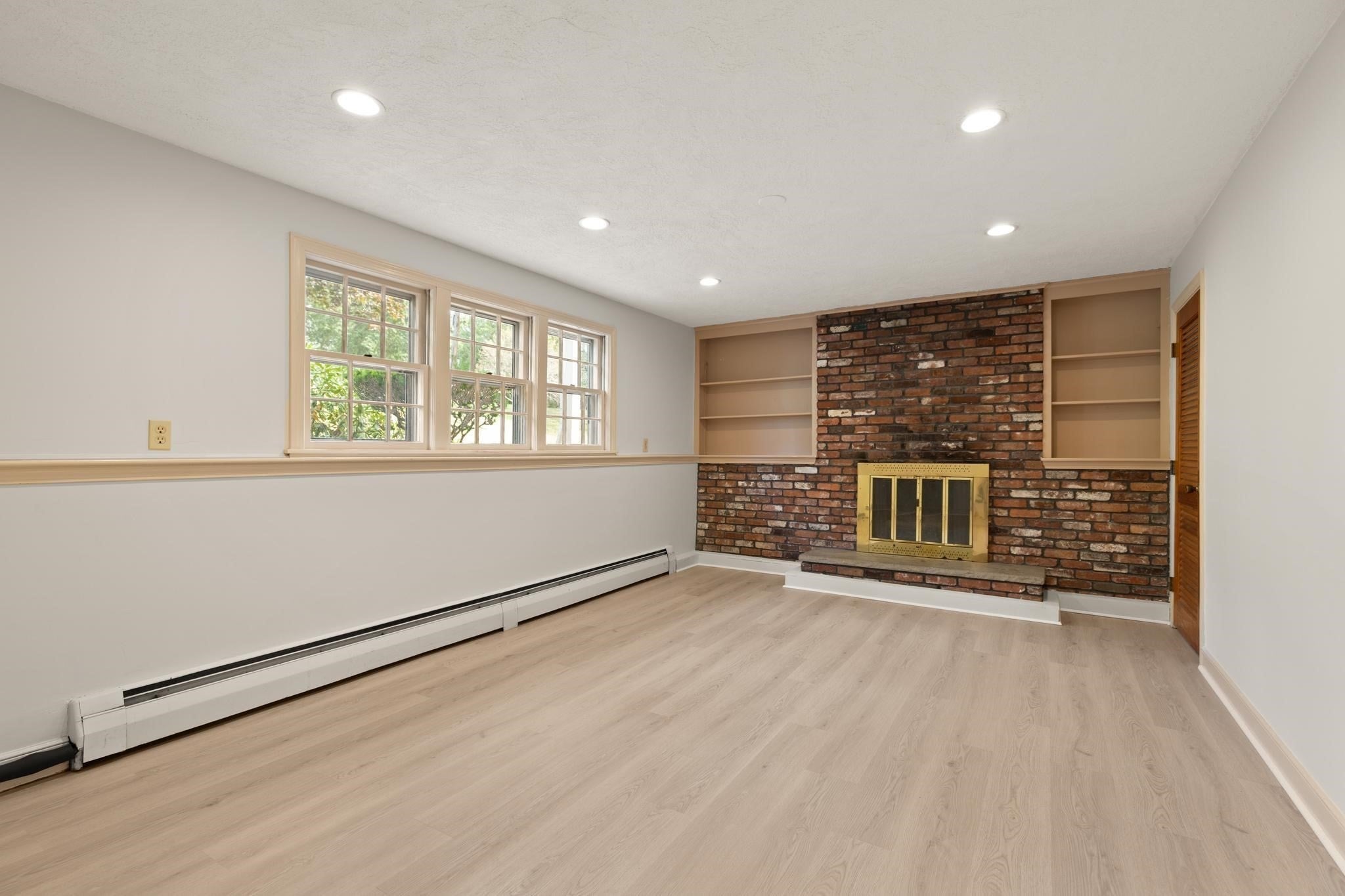 12 Old Stagecoach Rd, Bedford, MA Photo #24