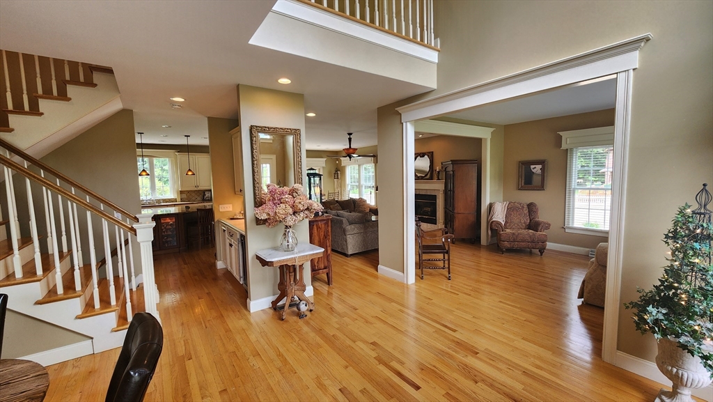 41 Christopher Dr