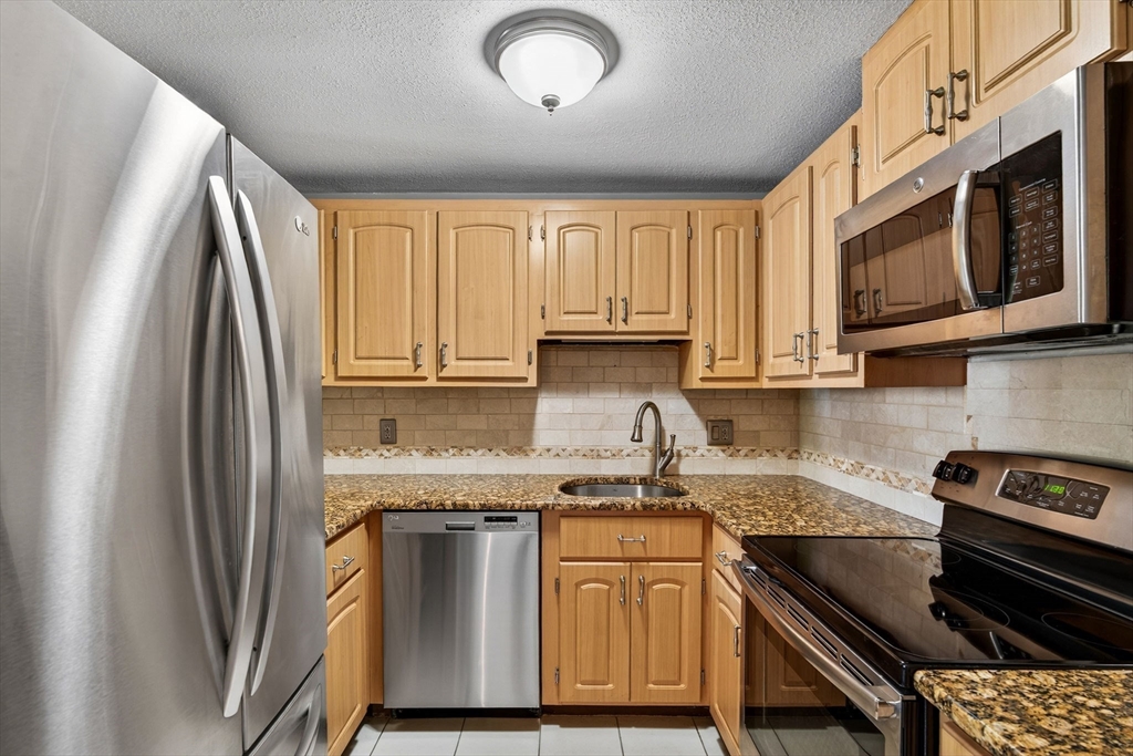35 Hazen Rd F6