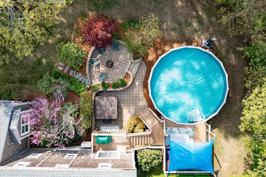 32 Cabot Cir
