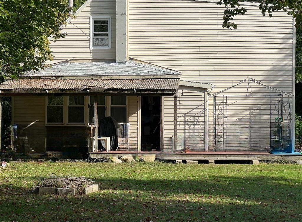 15 Hiram St