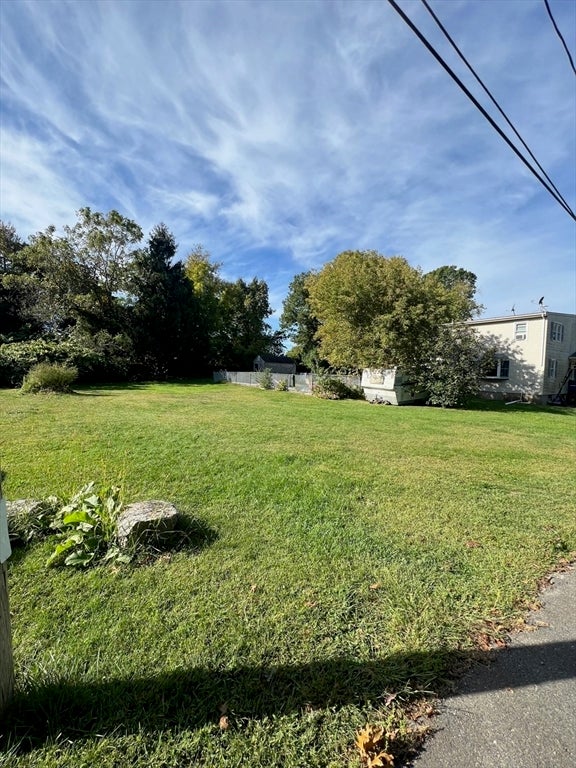 15 Hiram St
