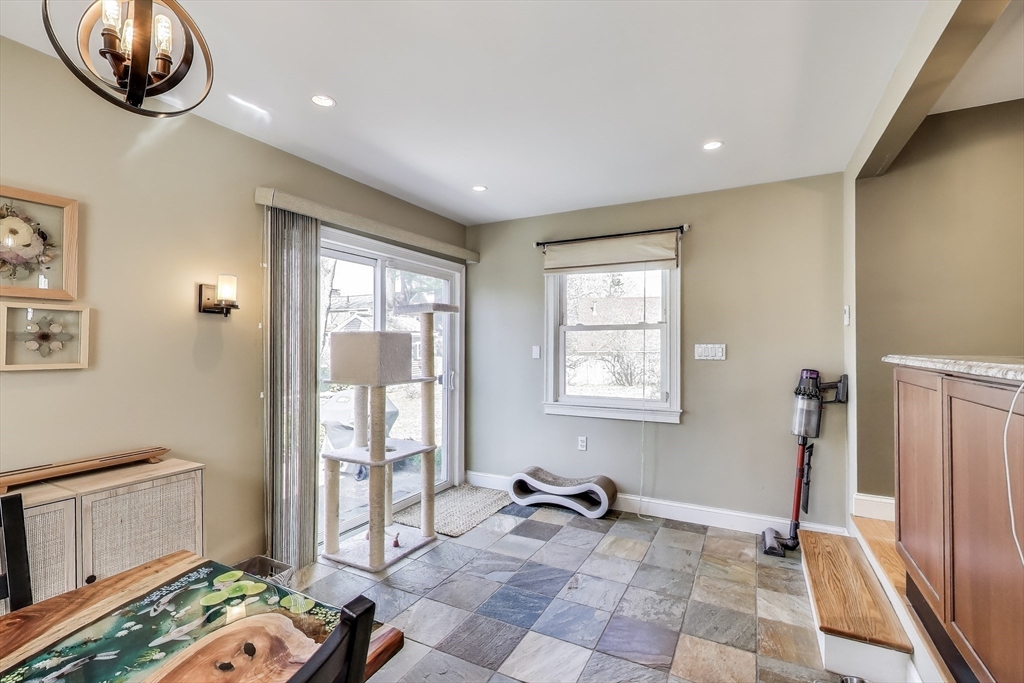 22 Irving St, Reading, MA Photo #12