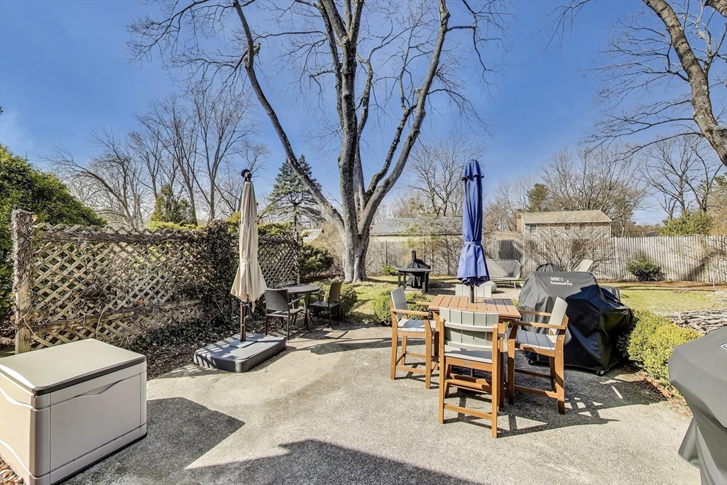 22 Irving St, Reading, MA Photo #29