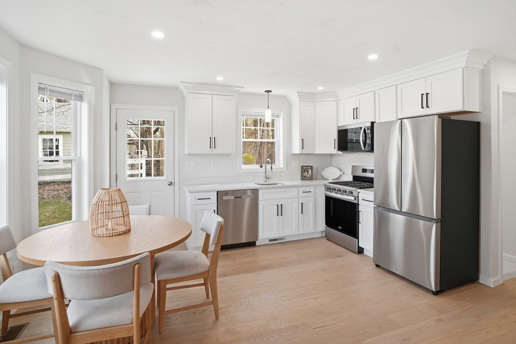 27 Ambrose Way #27, Shirley, MA Photo #6
