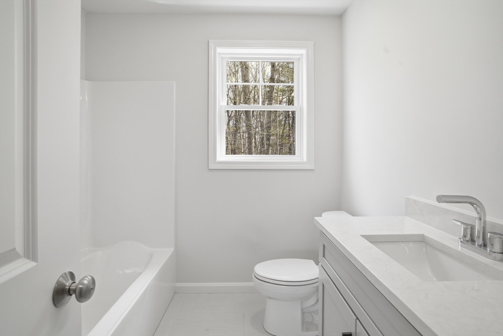 27 Ambrose Way #27, Shirley, MA Photo #13