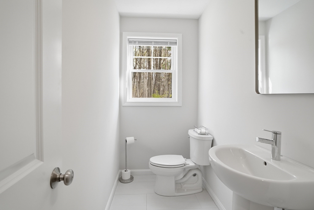 27 Ambrose Way #27, Shirley, MA Photo #12