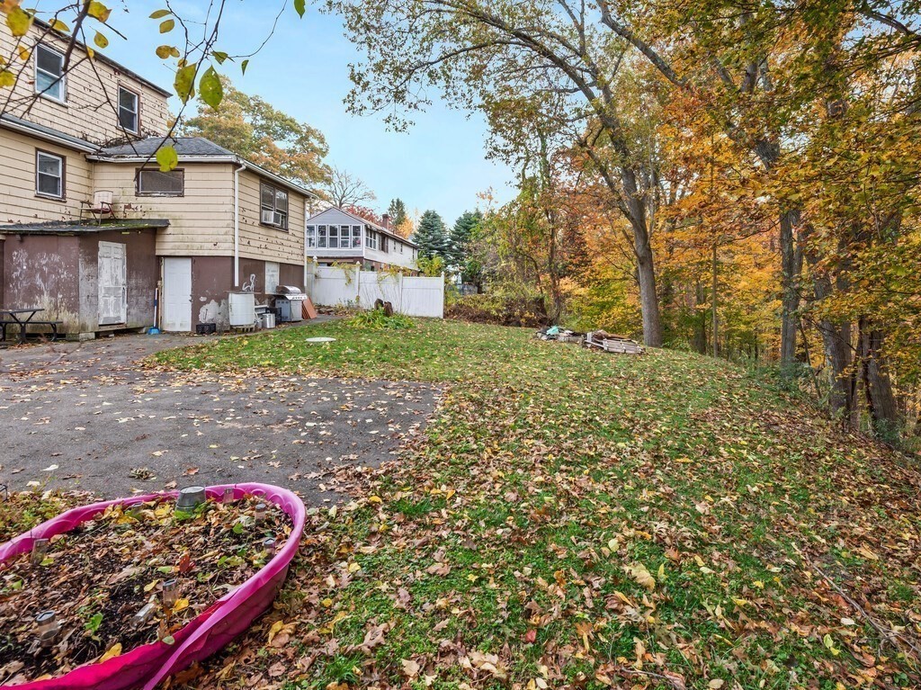 118 Mccarthy Ave