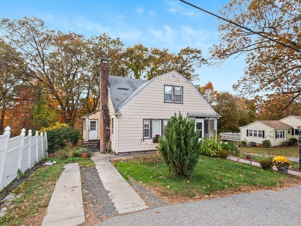 118 Mccarthy Ave
