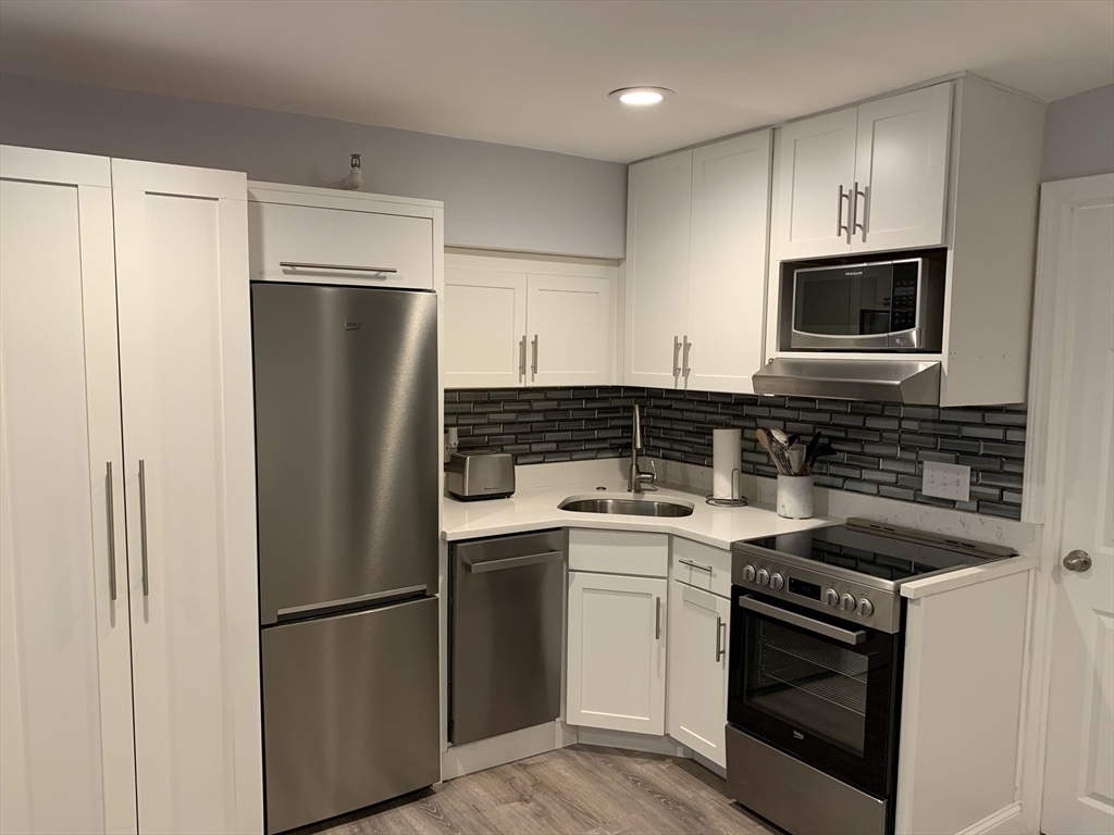 122 Beacon Street 1