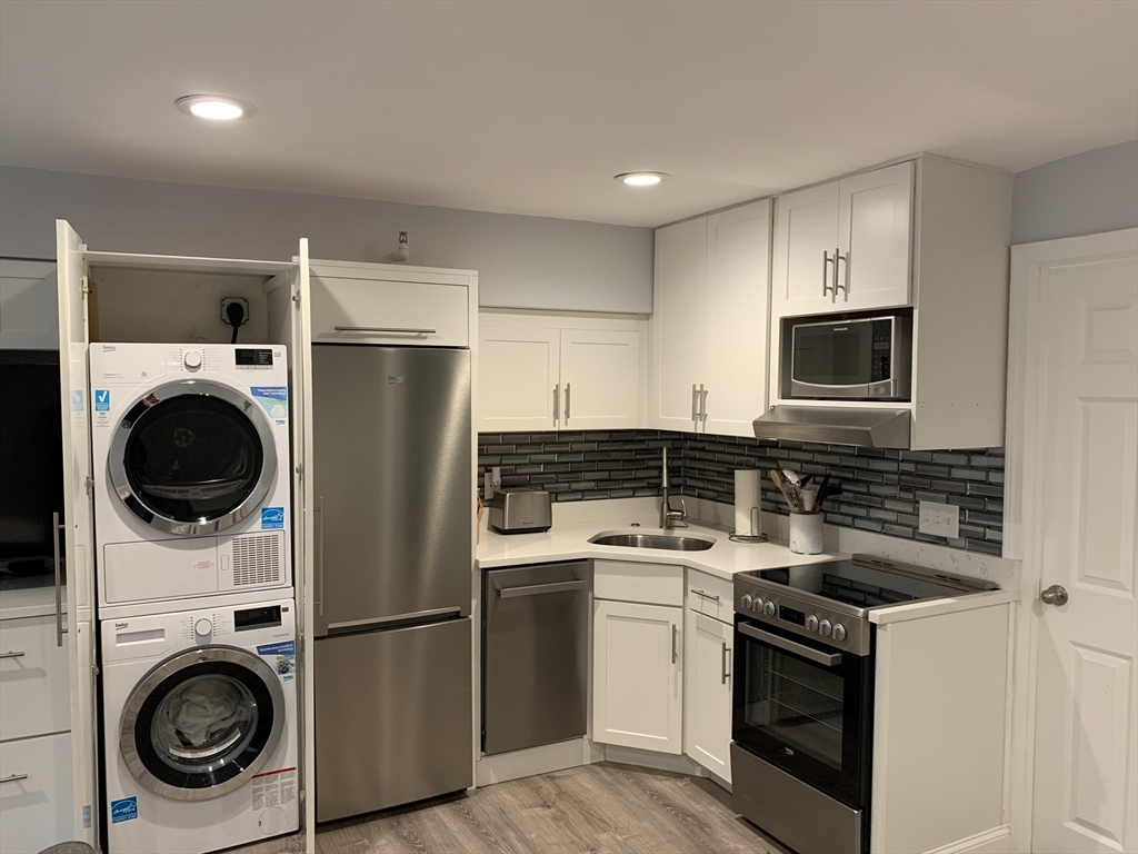122 Beacon Street 1