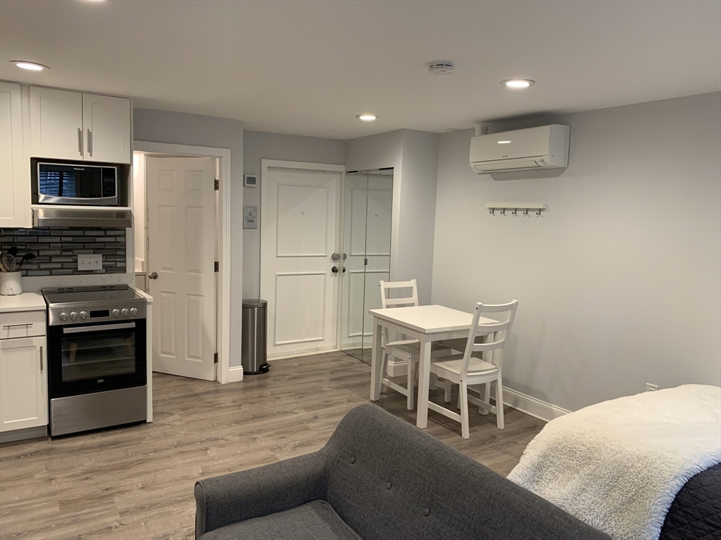 122 Beacon Street 1