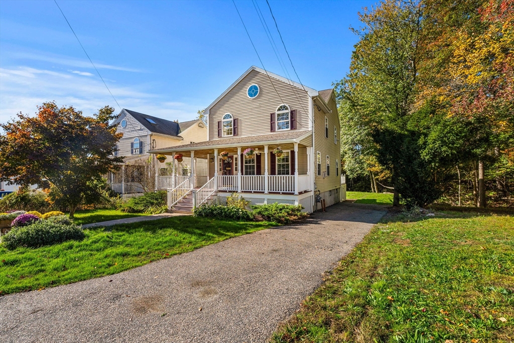50 Heron St