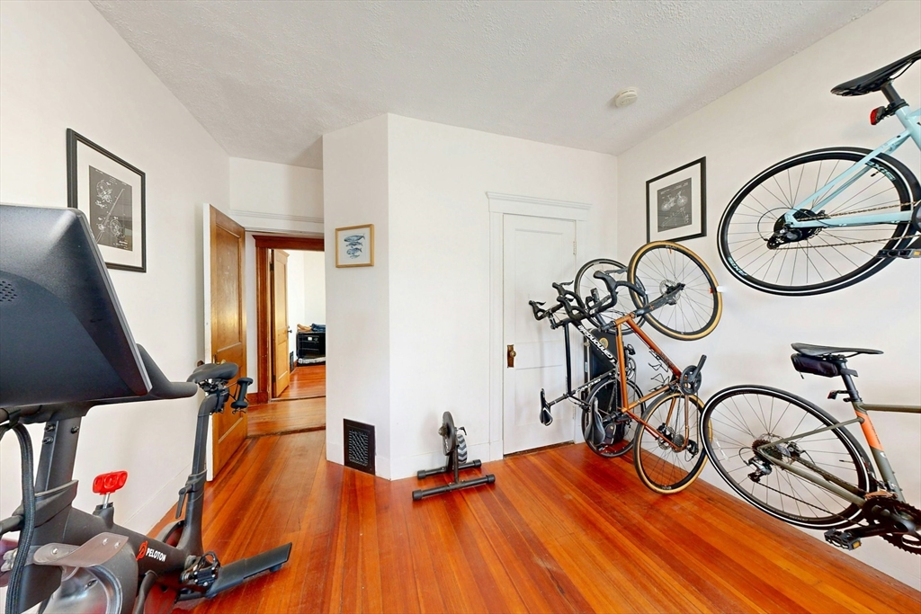 8 Douglas Ave, Somerville, MA Photo #20