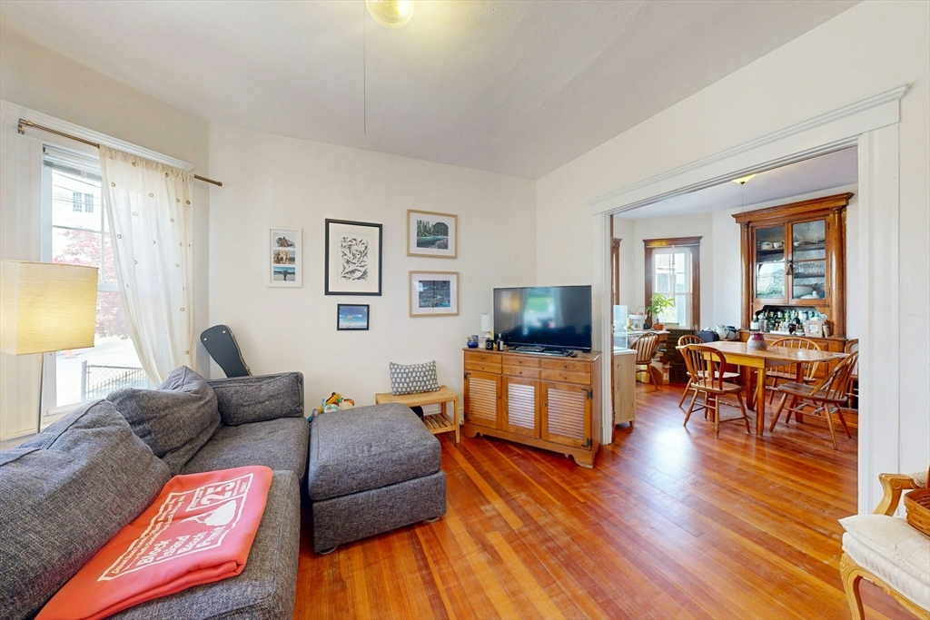 8 Douglas Ave, Somerville, MA Photo #7
