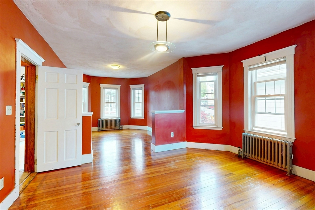 8 Douglas Ave, Somerville, MA Photo #22