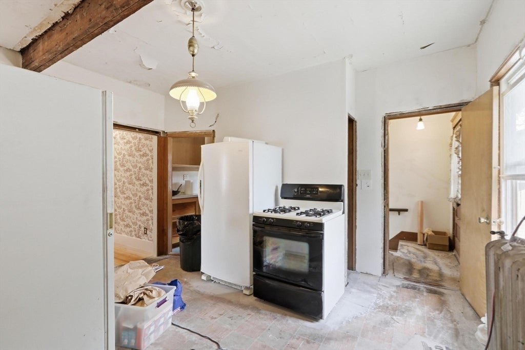 17 Albion Street, Lawrence, MA Photo #5
