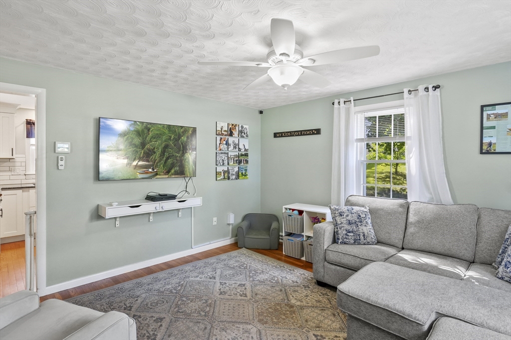 8 Upland Road