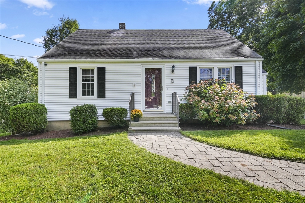 8 Upland Road