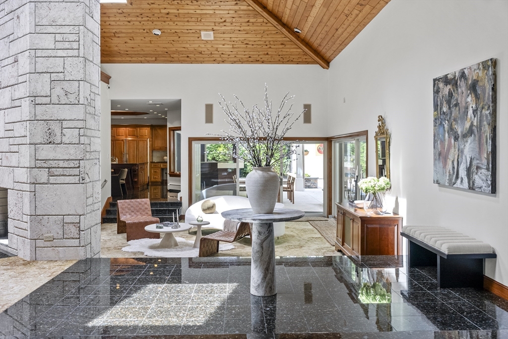 81 Countryside Ln