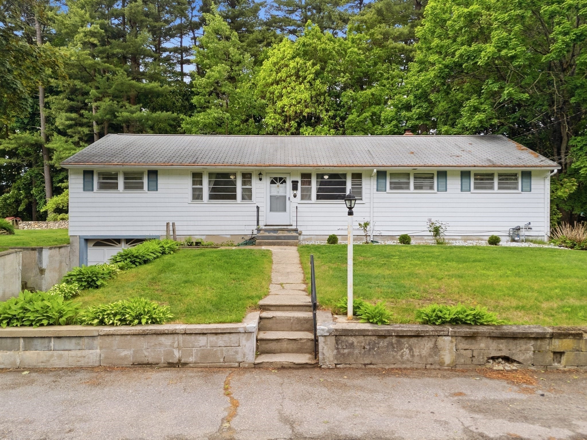 11 Mcfarlin Rd, Chelmsford MA 01824