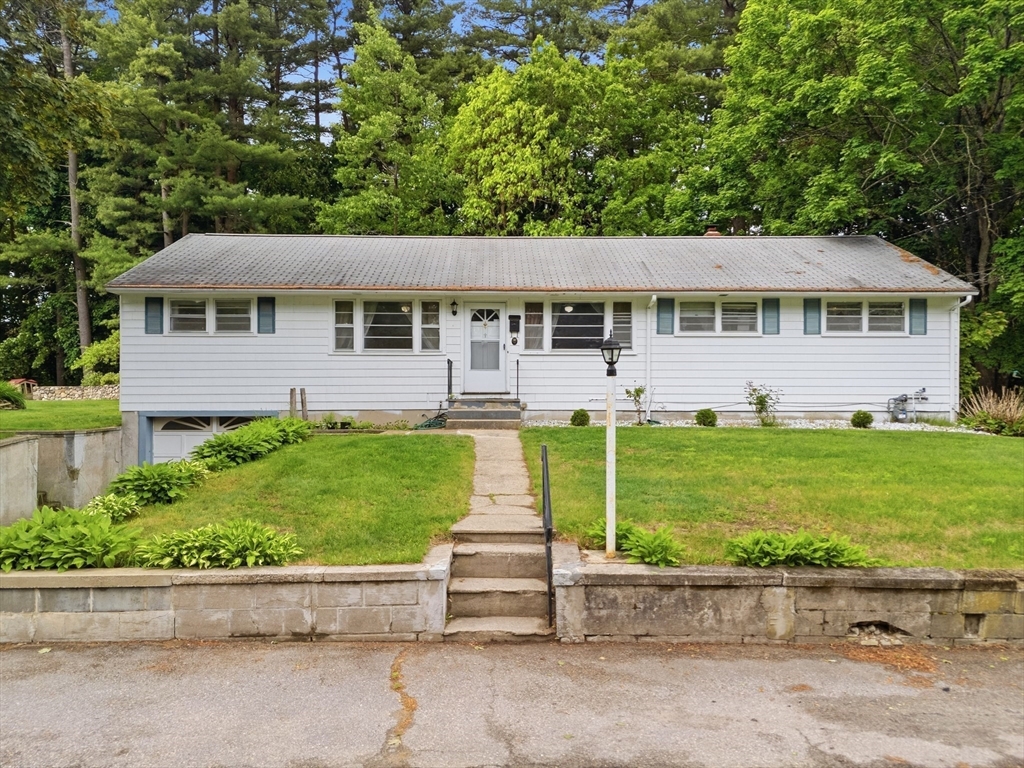 11 Mcfarlin Rd
