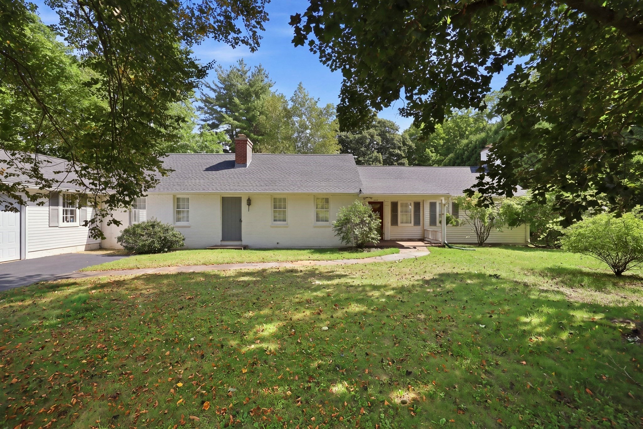 1006 South East Street