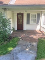 1006 South East Street