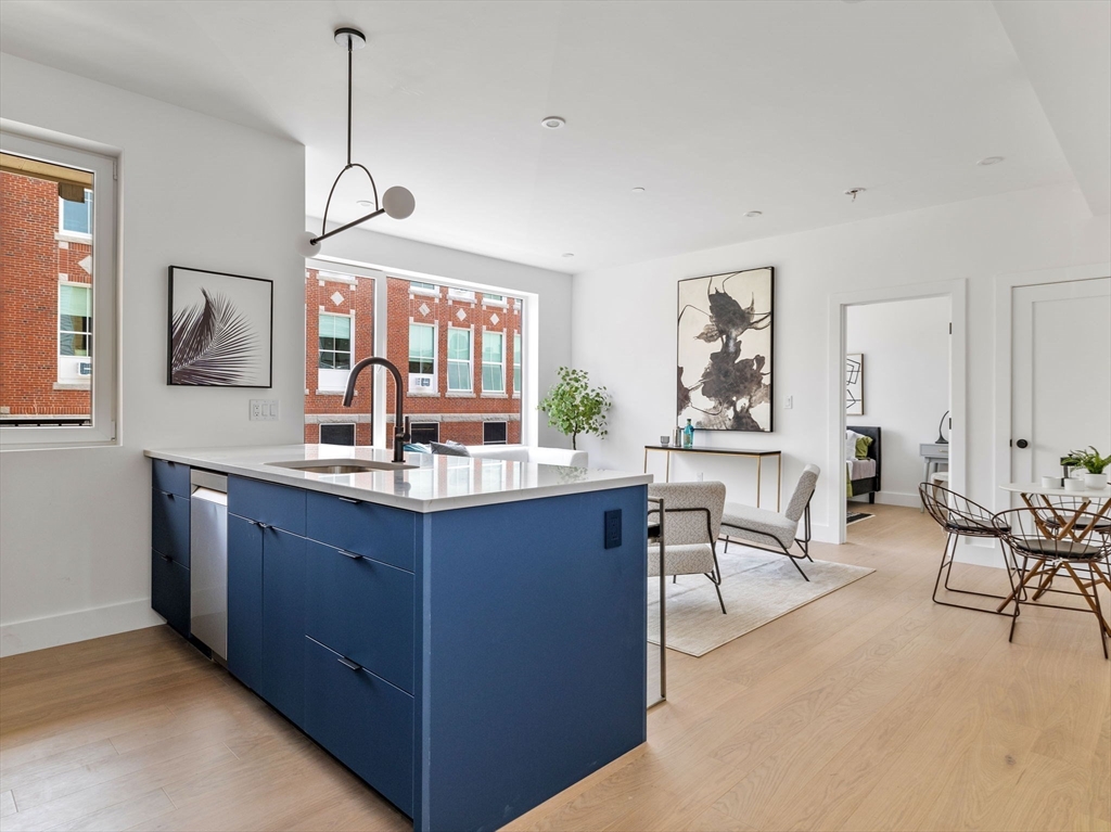 27 Dixwell 8