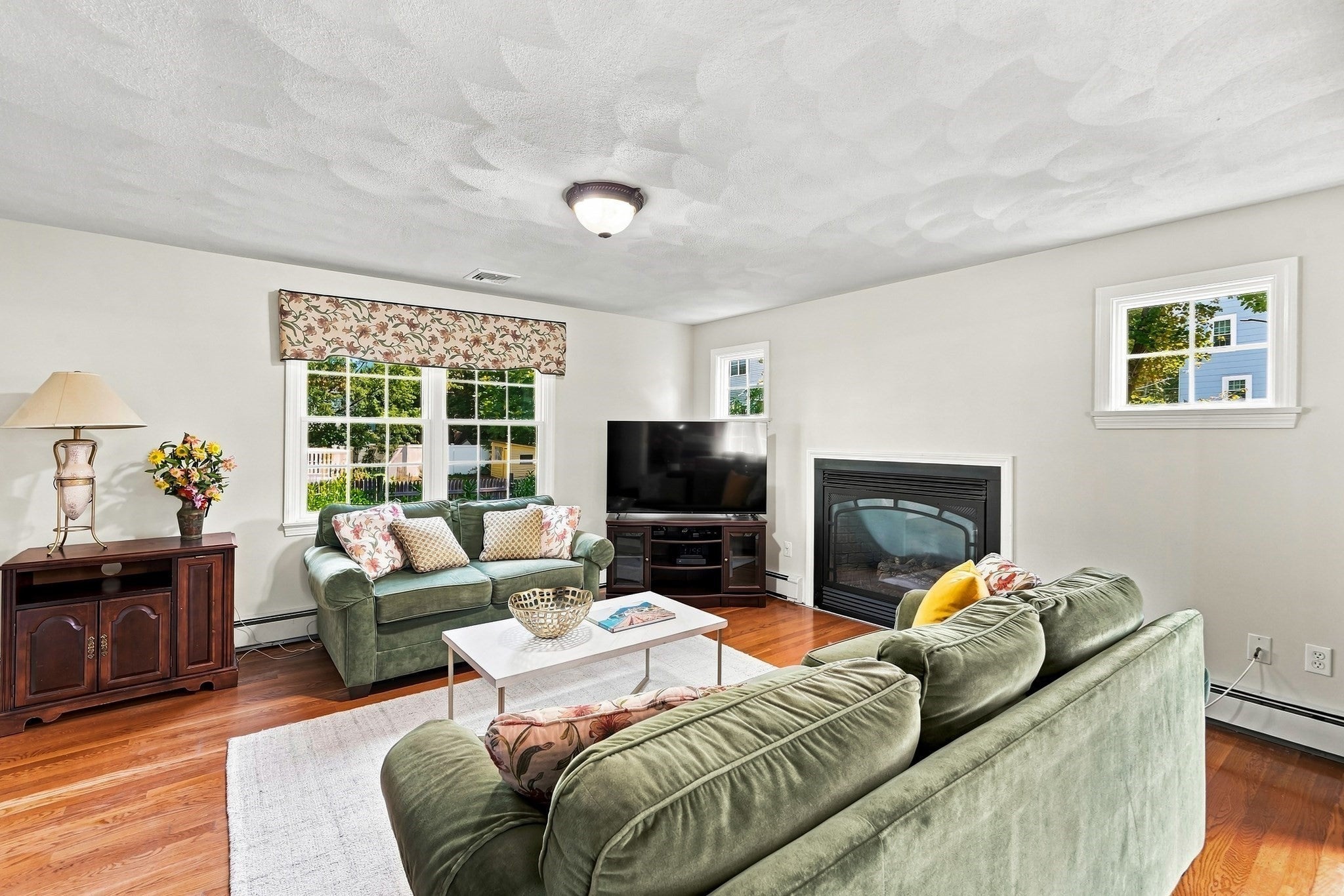 24 Richardson St, Winchester, MA, 24 Richardson St, Winchester, MA Photo #3
