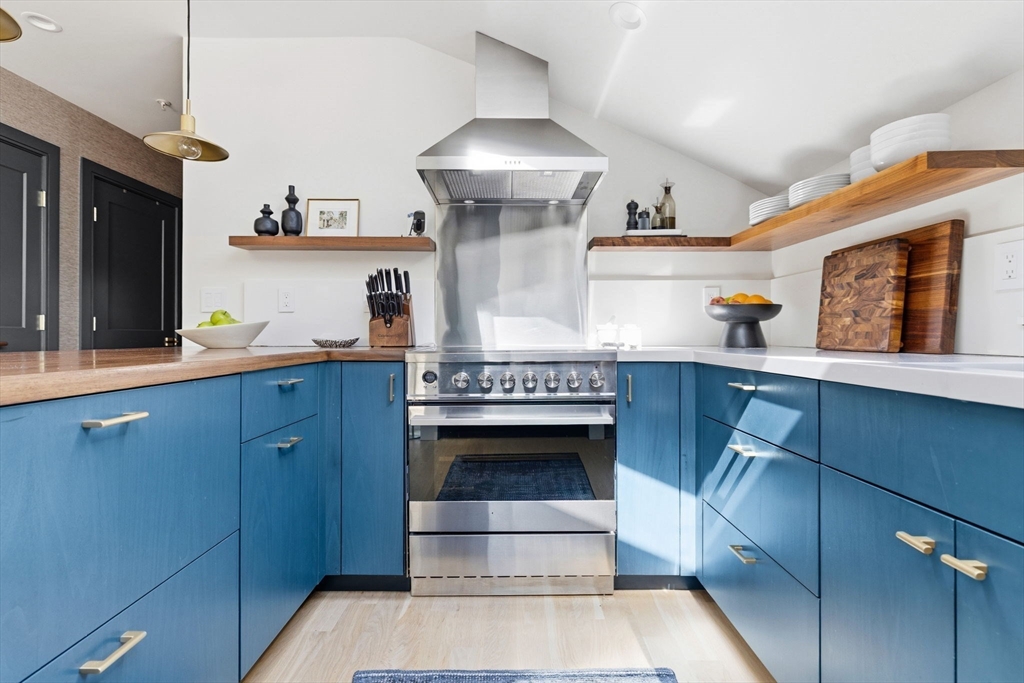27 Saxton St #3, Boston, MA, 27 Saxton St #3, Boston, MA Photo #13