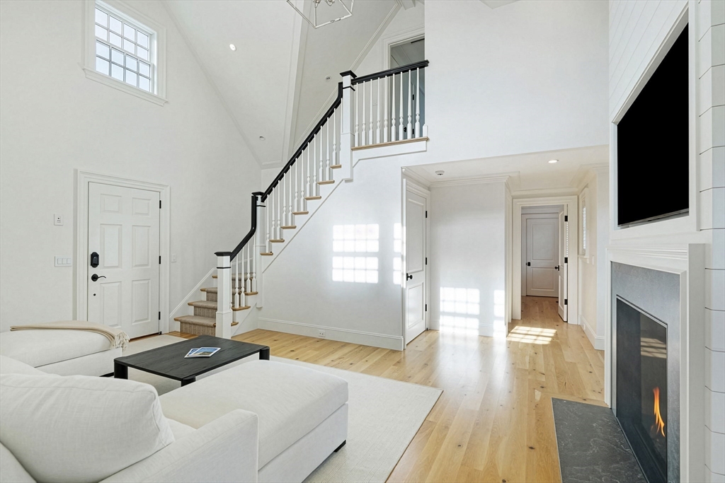56 North Summer Street, Edgartown, MA Photo #21