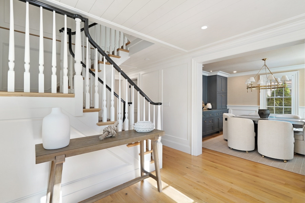 56 North Summer Street, Edgartown, MA Photo #9