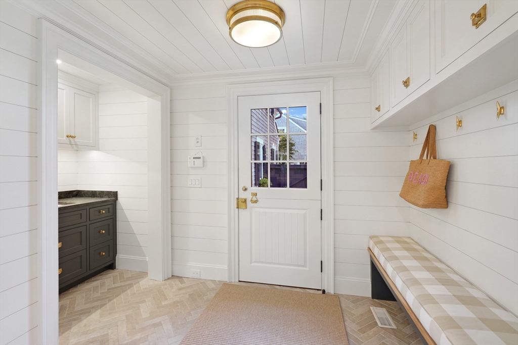 56 North Summer Street, Edgartown, MA Photo #15