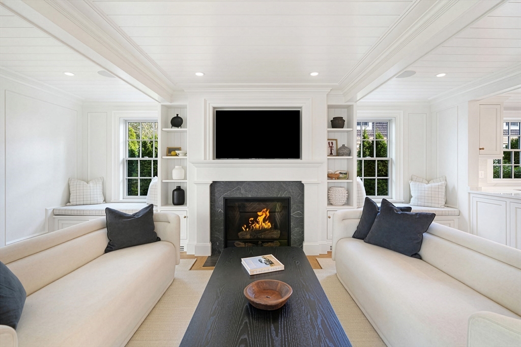 56 North Summer Street, Edgartown, MA Photo #20