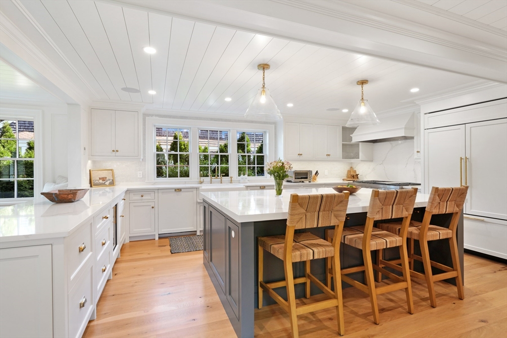 56 North Summer Street, Edgartown, MA Photo #13