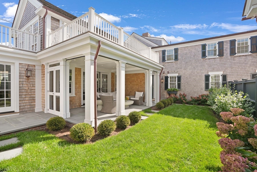 56 North Summer Street, Edgartown, MA Photo #41