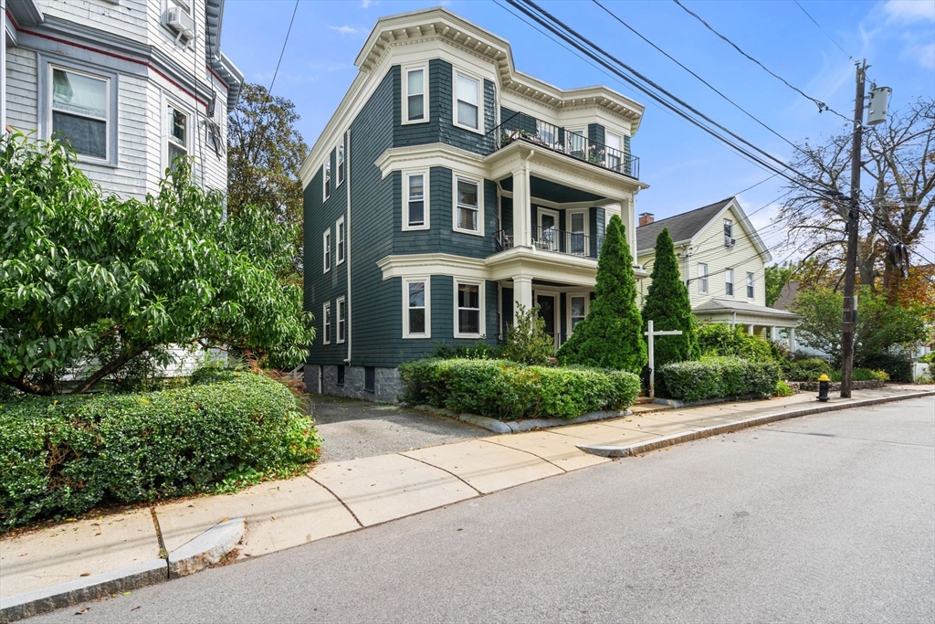 15 Oakland St 1