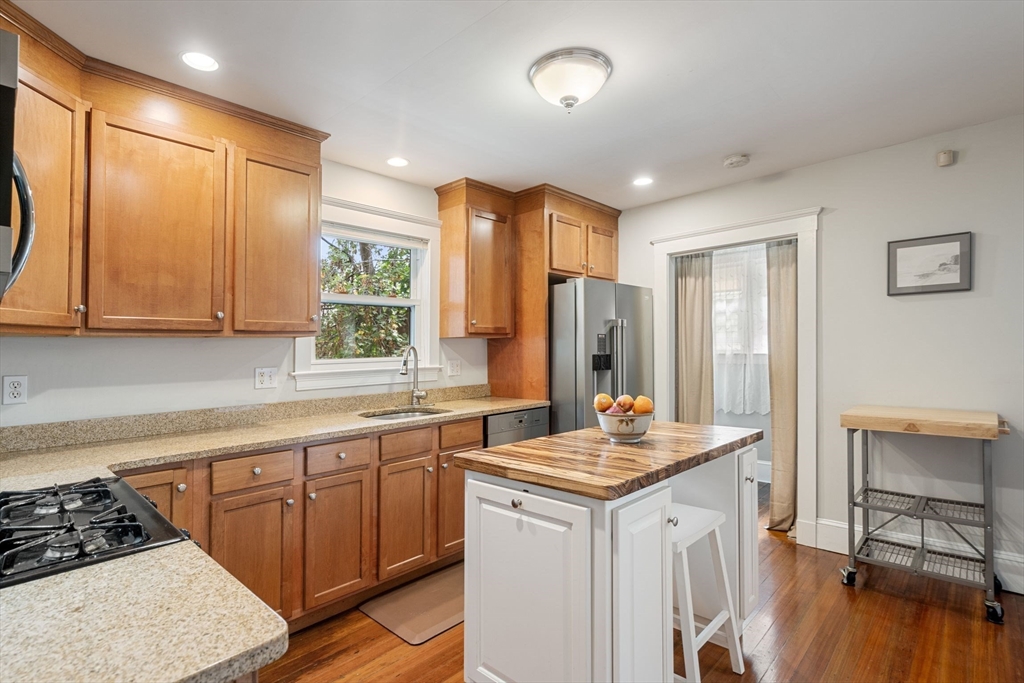 15 Oakland St 1