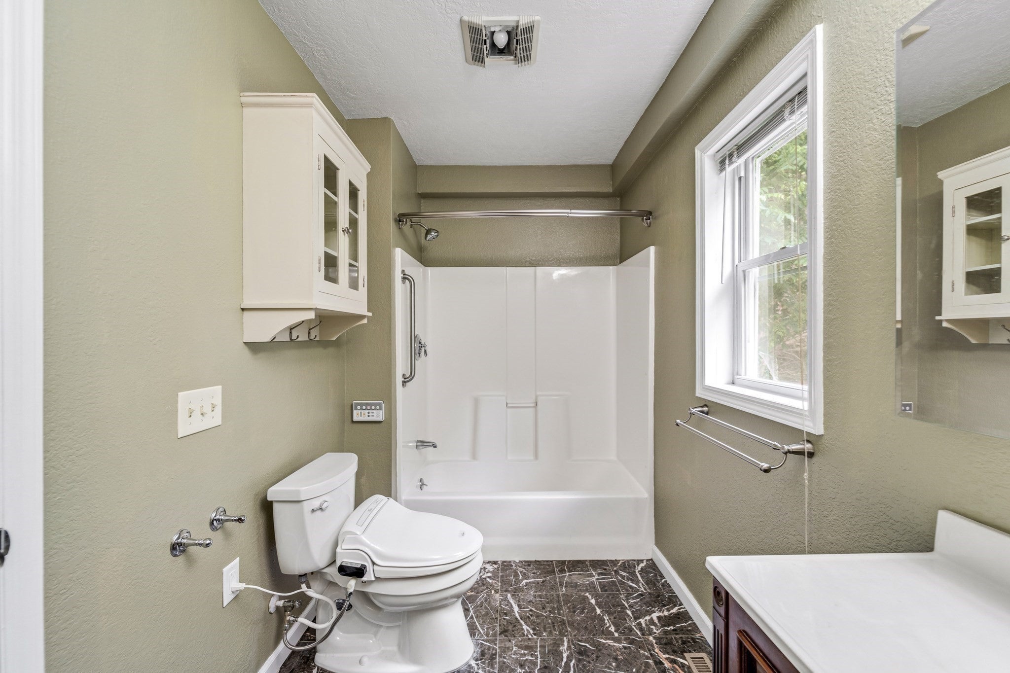 59 Prospect St, Chicopee, MA, 59 Prospect St, Chicopee, MA Photo #18