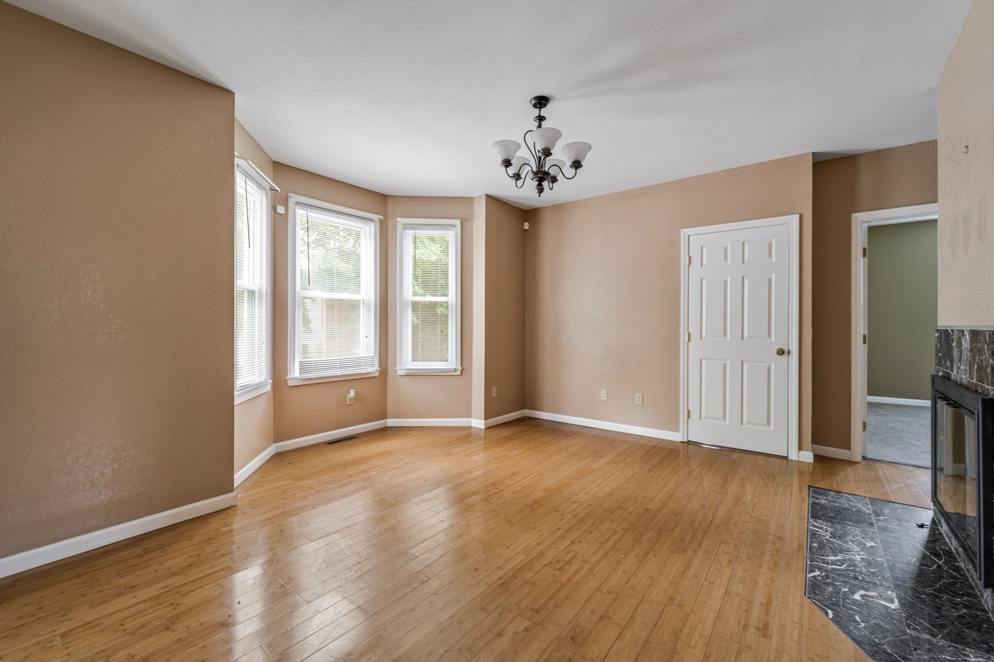 59 Prospect St, Chicopee, MA, 59 Prospect St, Chicopee, MA Photo #5