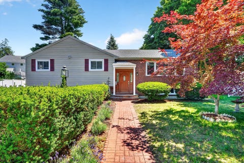 Photo of 32 Bobolink Rd, Wellesley, MA 02481 (MLS # 73542088)