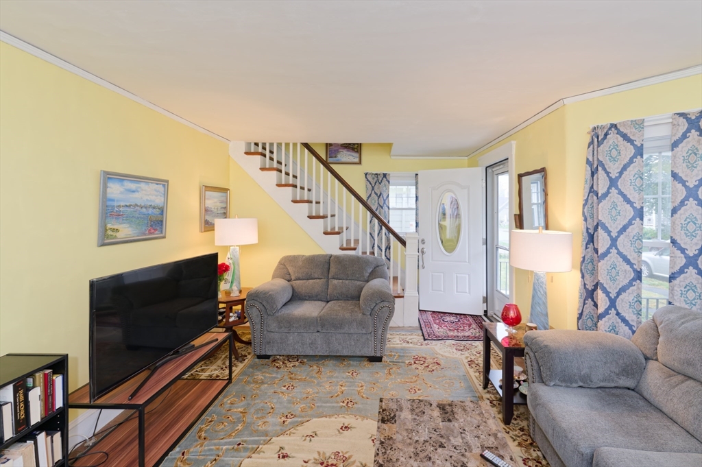 34 Burdette Ave