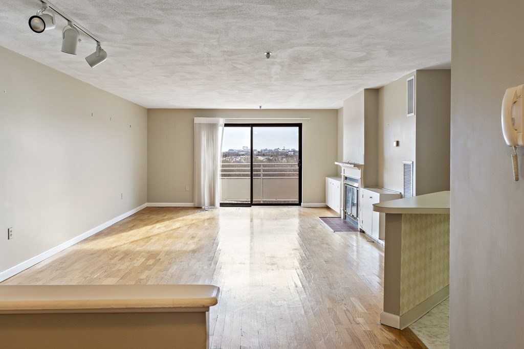 199 Coolidge Ave 511