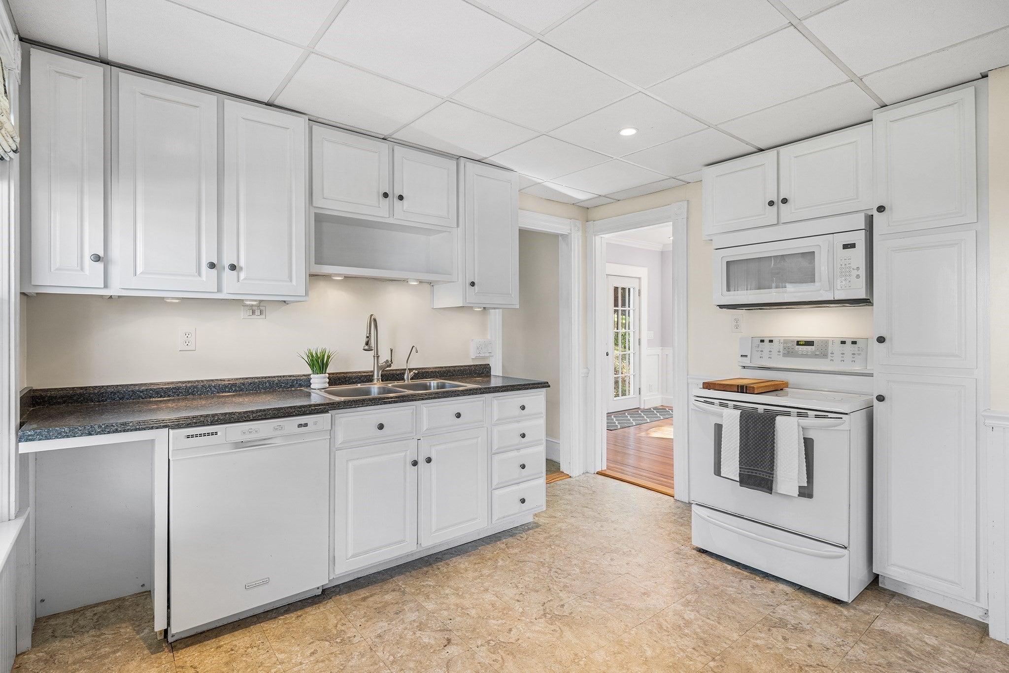 38 Park St, Hudson, MA, 38 Park St, Hudson, MA Photo #11