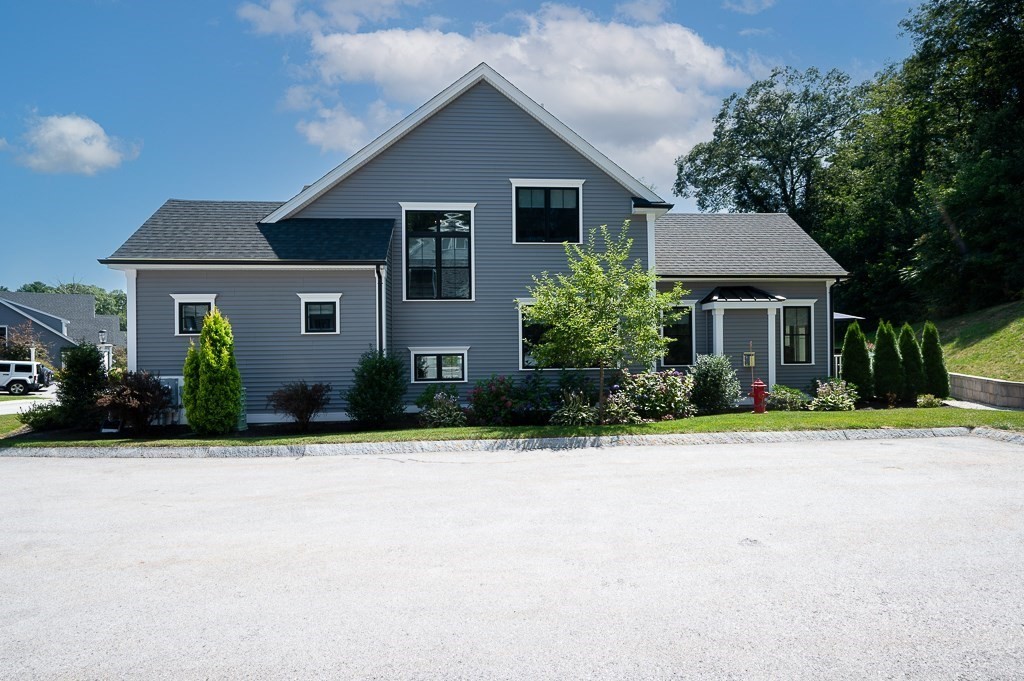 935 Main St 31