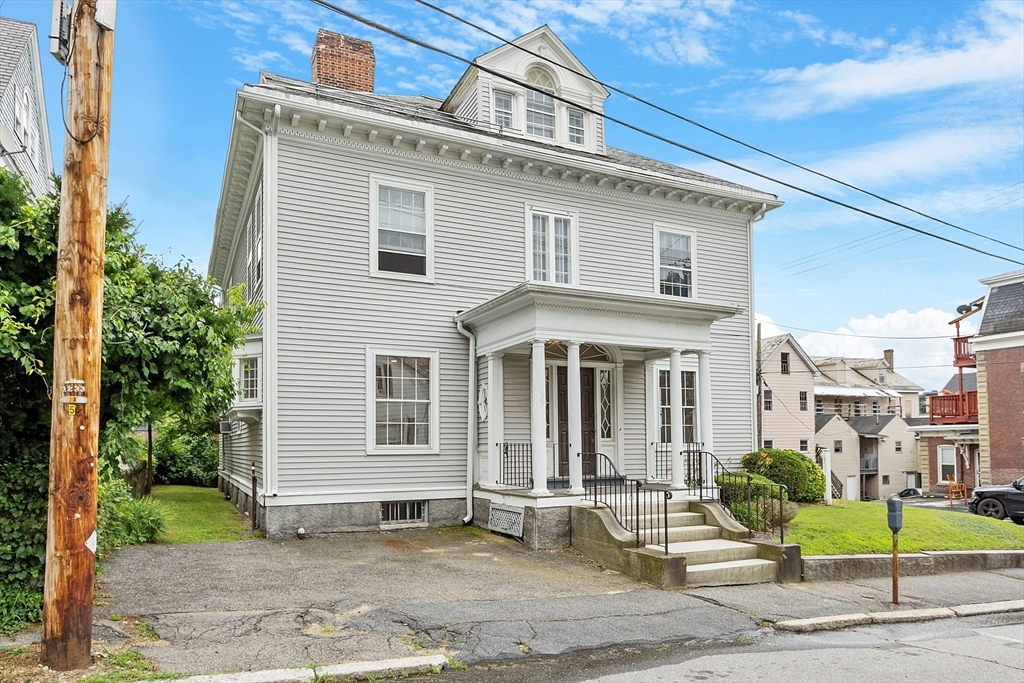 61 Fox St