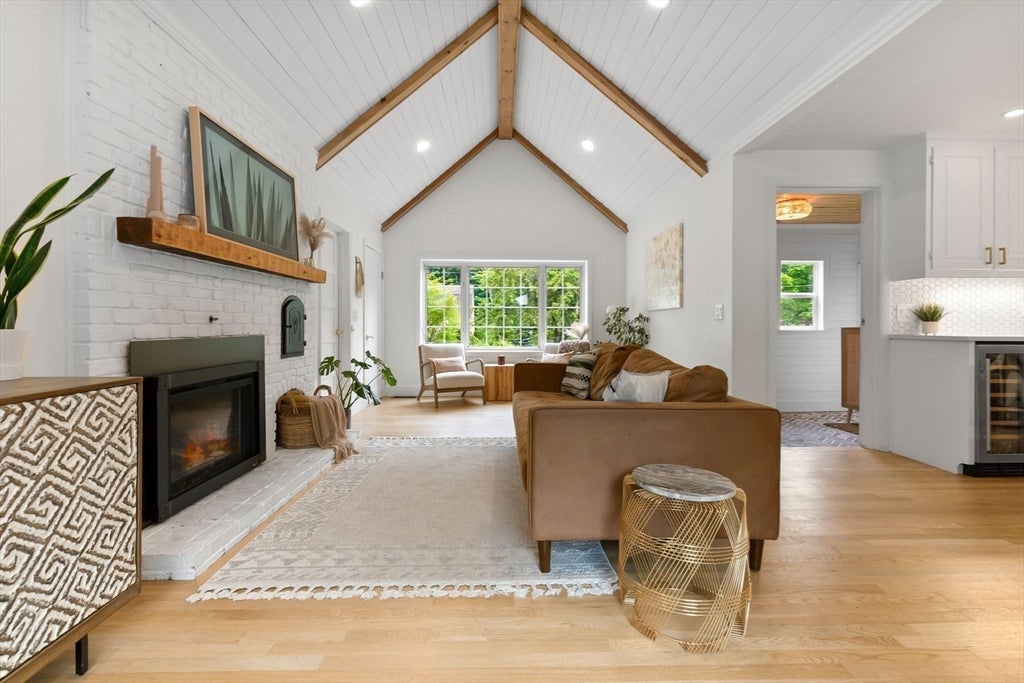 13 Forrest Rd, Topsfield, MA Photo #7